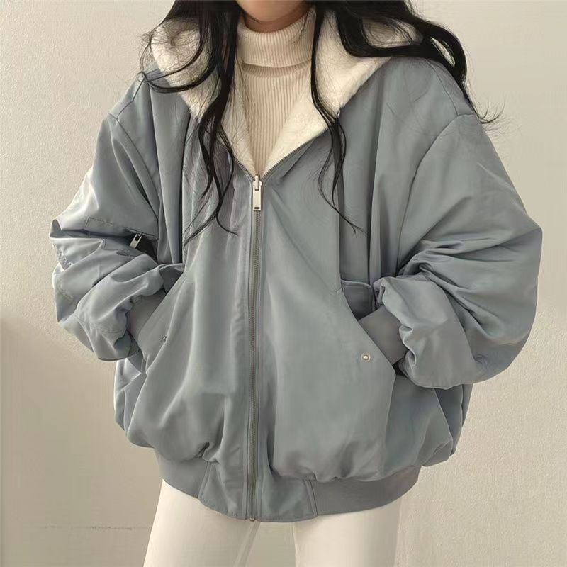 Foto 7 di 9